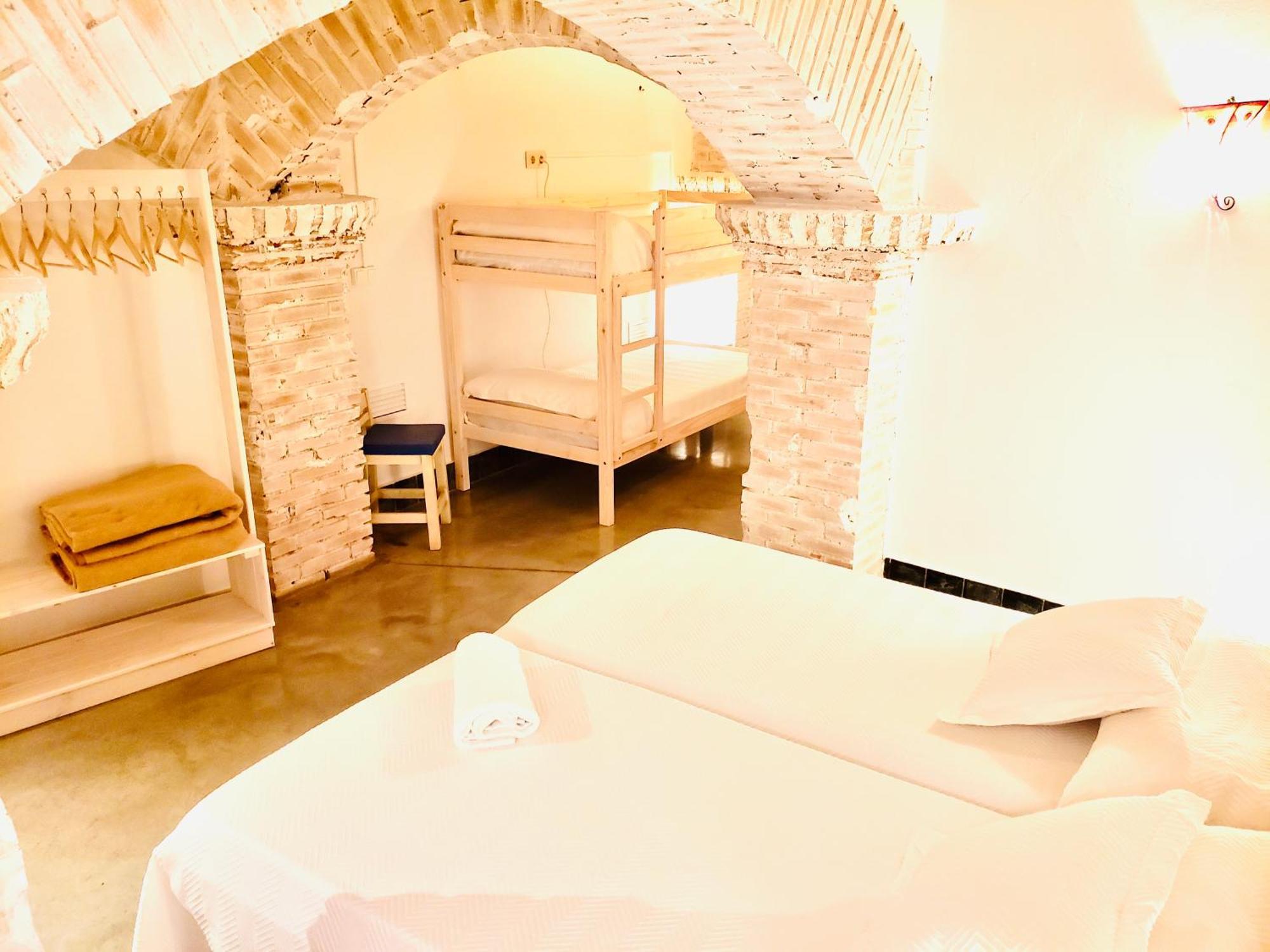 Casa Rural Cueva El Nido Casas de Fernando Alonso Eksteriør billede