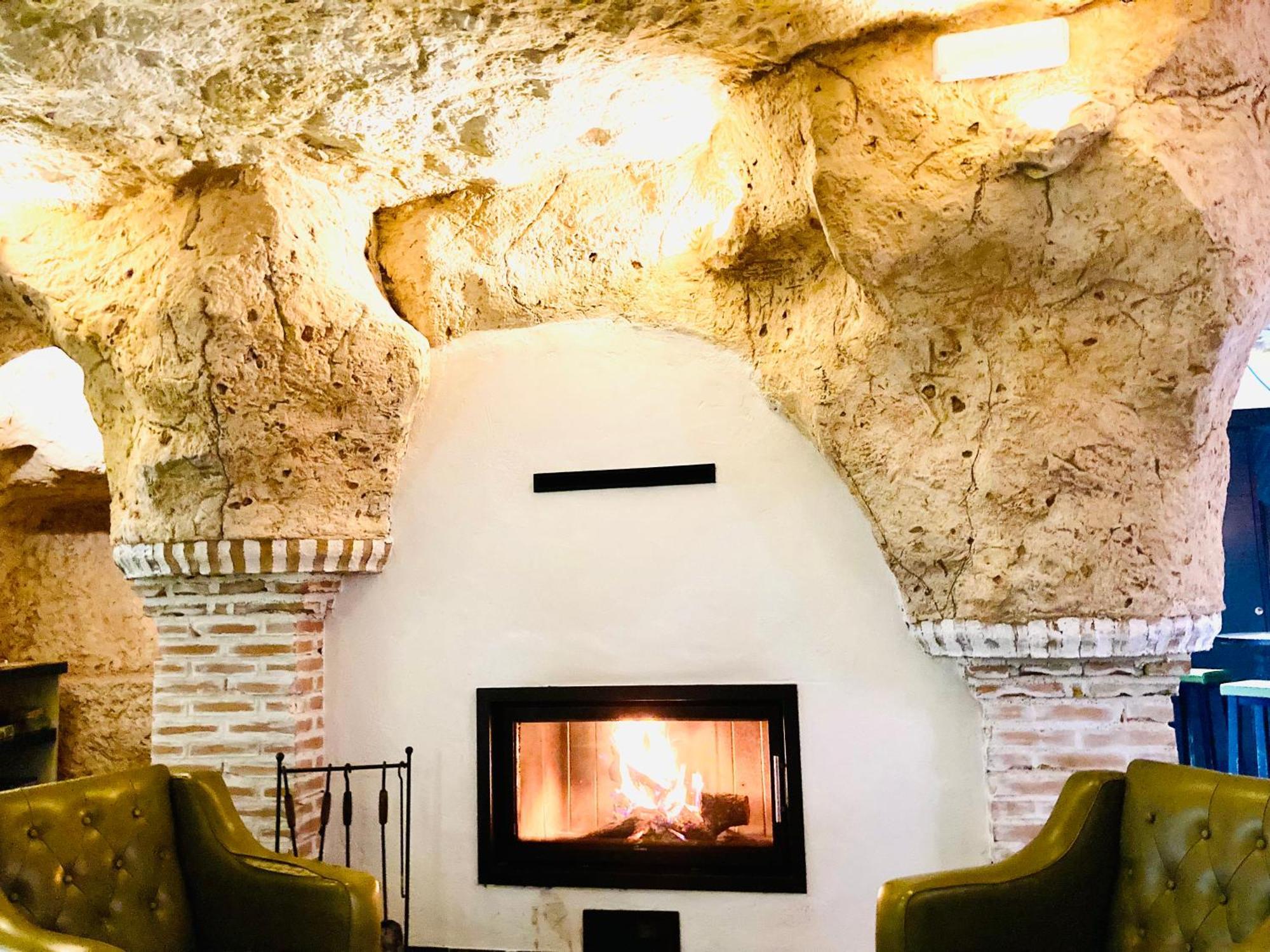 Casa Rural Cueva El Nido Casas de Fernando Alonso Eksteriør billede